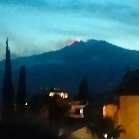 Etna View Letizia A Casa vacanze *